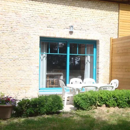 Grande Ferme Renovee Avec Equipements Familiaux, Proche De Bergues Et Dunkerque - Fr-1-510-169 Quaedypre