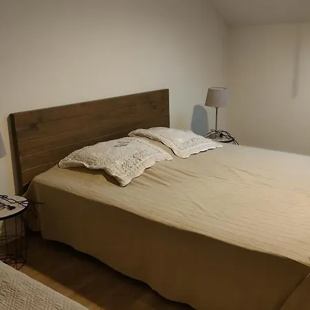Holiday home Grande Ferme Renovee Avec Equipements Familiaux, Proche De Bergues Et Dunkerque - Fr-1-510-169